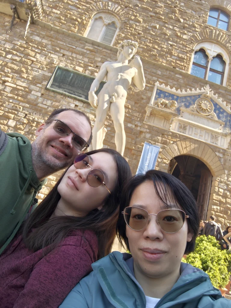 Matorina, Rong & Stefan vor der berühmten Statue des David