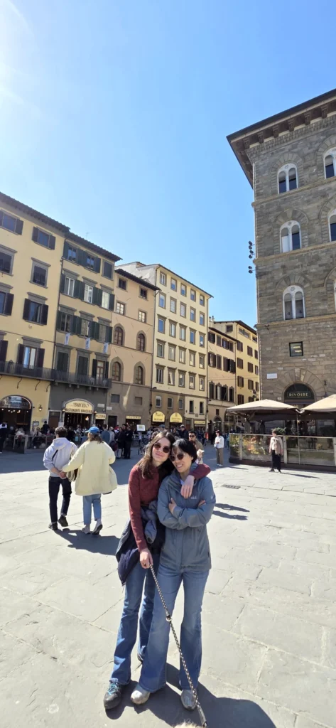 Matorina und Rong auf dem Centro Solidarietà Firenze